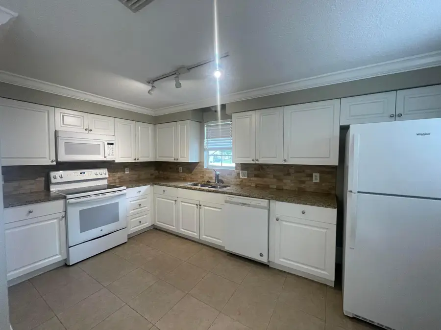 200 Old English Drive, Jupiter, FL 33458 - #3