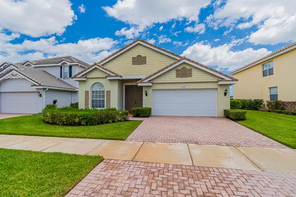 11500 SW Glengarry Court, Port St Lucie, FL 34987
