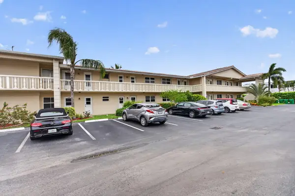 2115 NE 42nd Court #109n, Lighthouse Point, FL 33064