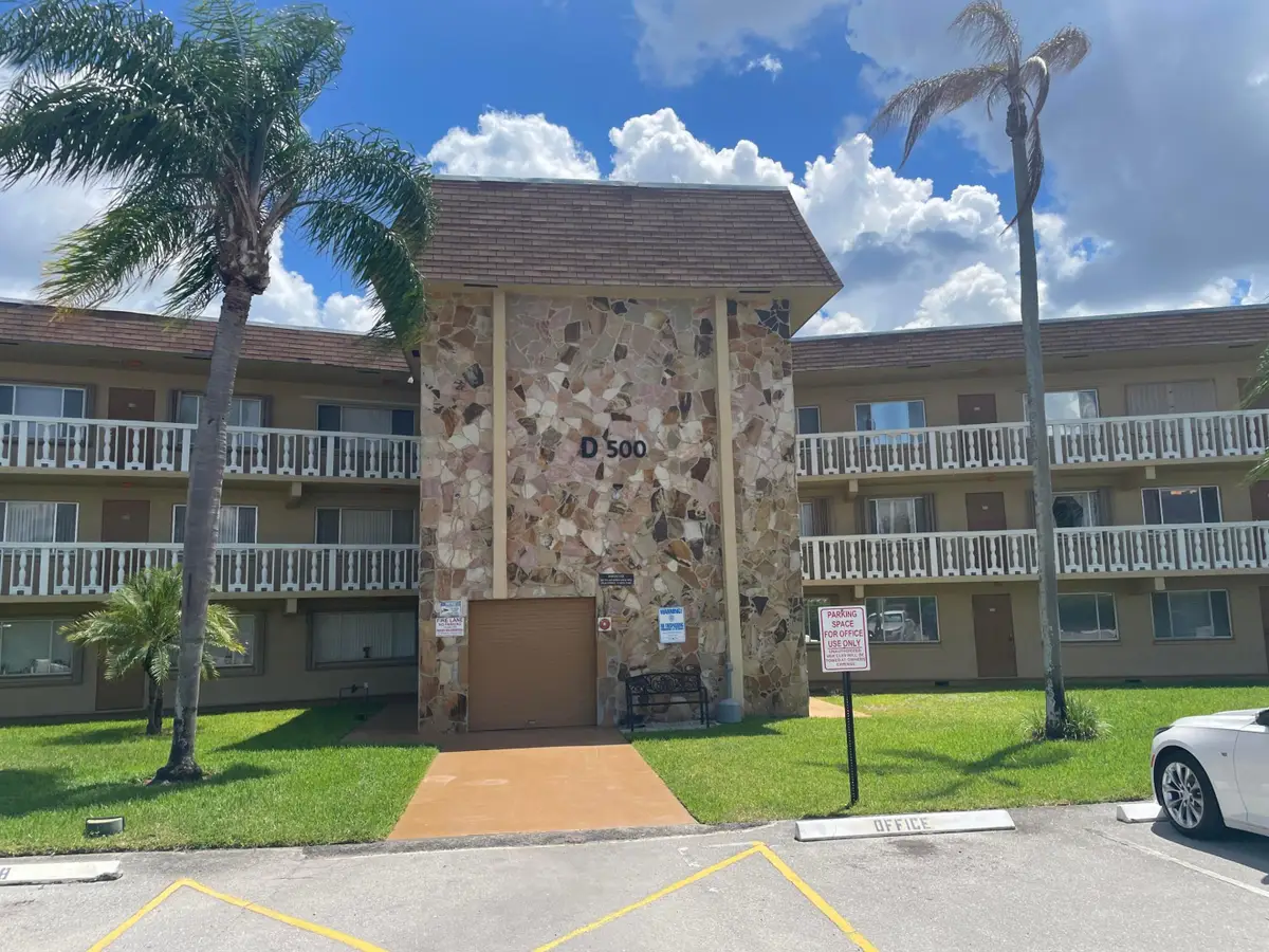 500 W Village Green Circle W #212, Palm Springs, FL 33461 - #1