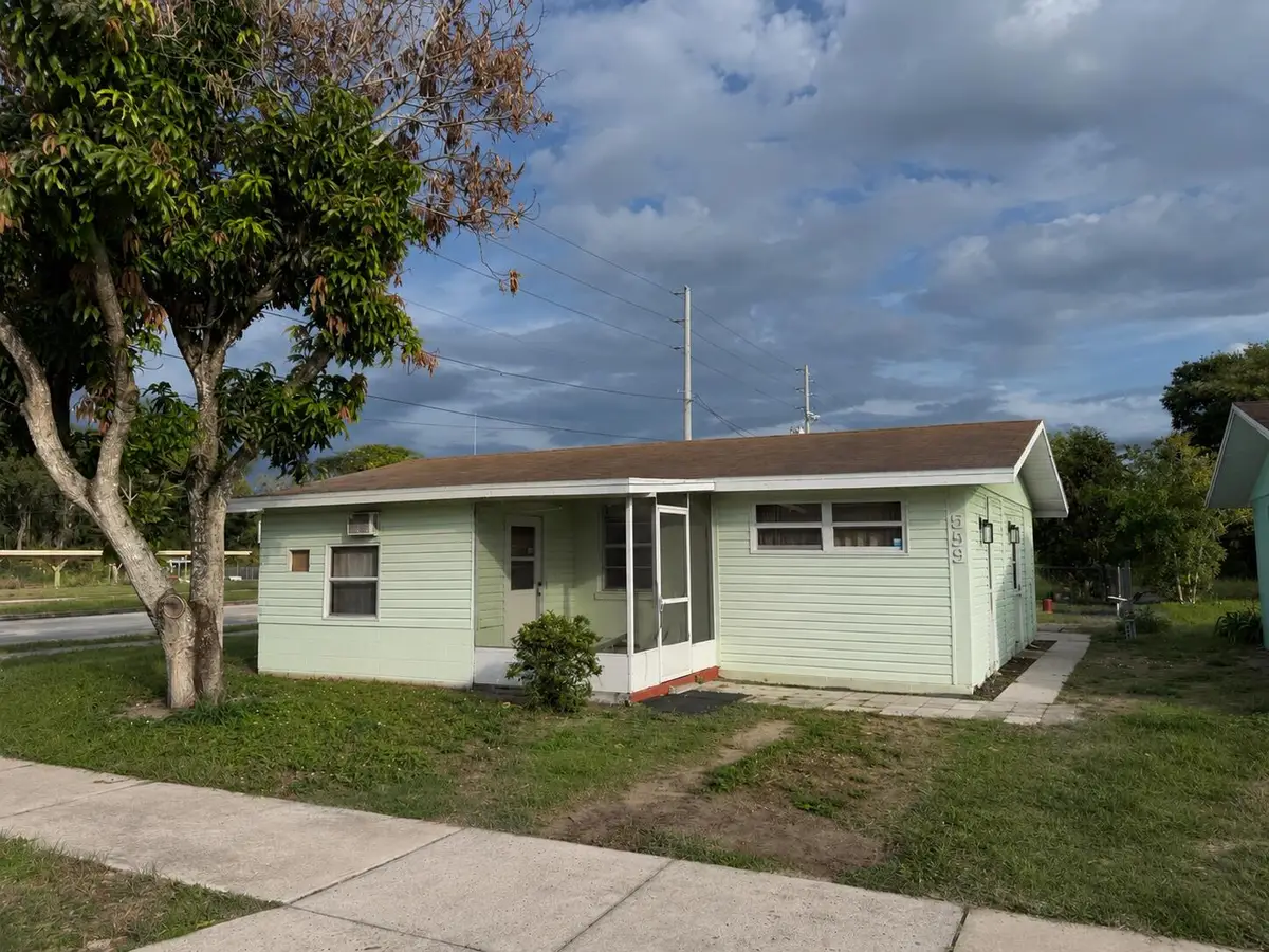 559 Nasturtium Avenue, Sebring, FL 33870 - #1