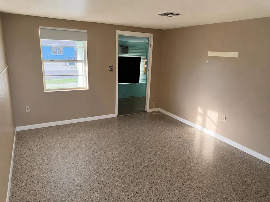 559 Nasturtium Avenue, Sebring, FL 33870 - #3