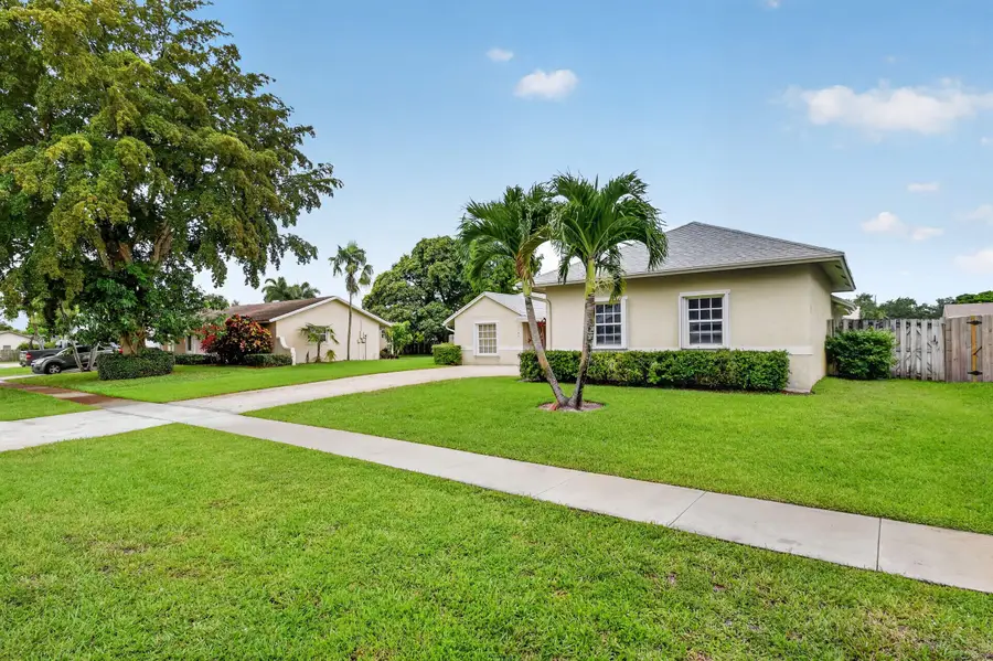 1163 Essex Drive, Wellington, FL 33414 - #2
