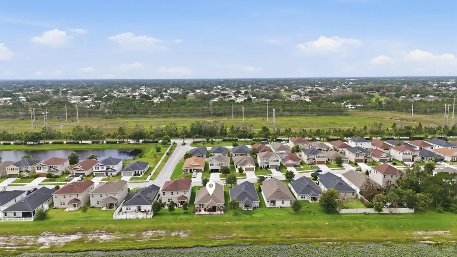 5655 NW Pine Trail Circle, Port Saint Lucie, FL 34983 - #3