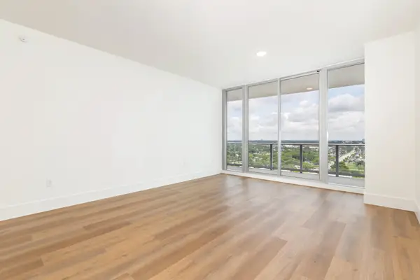 220 Lake Shore Drive #1809, Lake Park, FL 33403