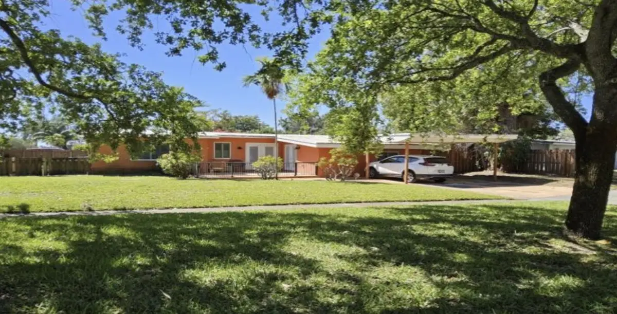 1101 E Country Club Circle, Plantation, FL 33317 - #1