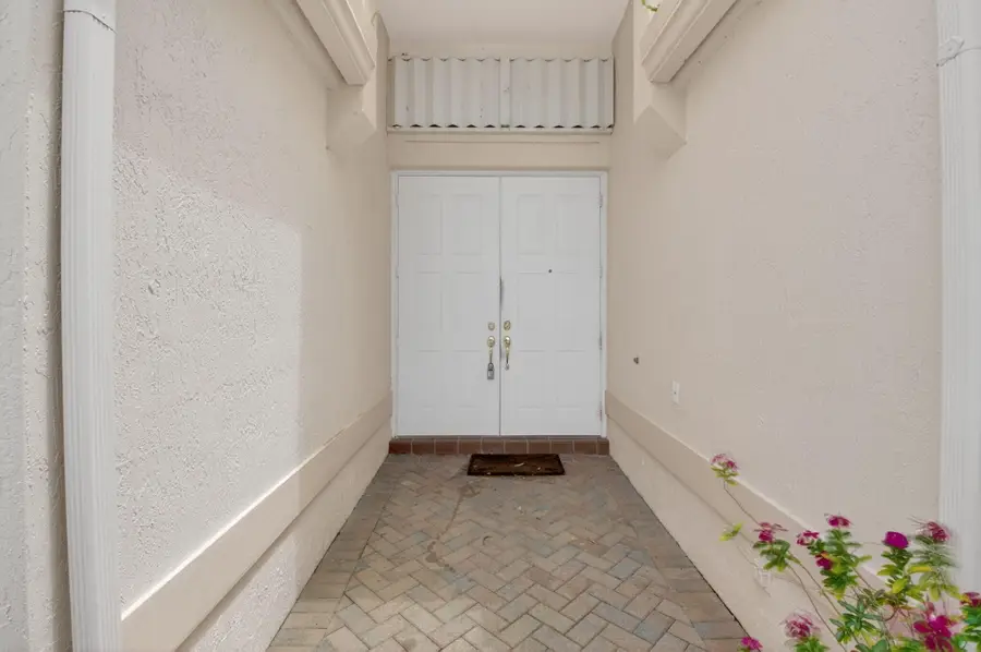5304 Wycombe Avenue, Boynton Beach, FL 33437 - #2