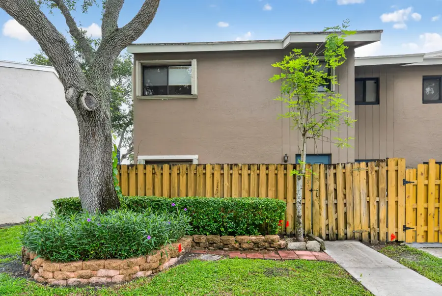 5182 S University Drive, Davie, FL 33328 - #2