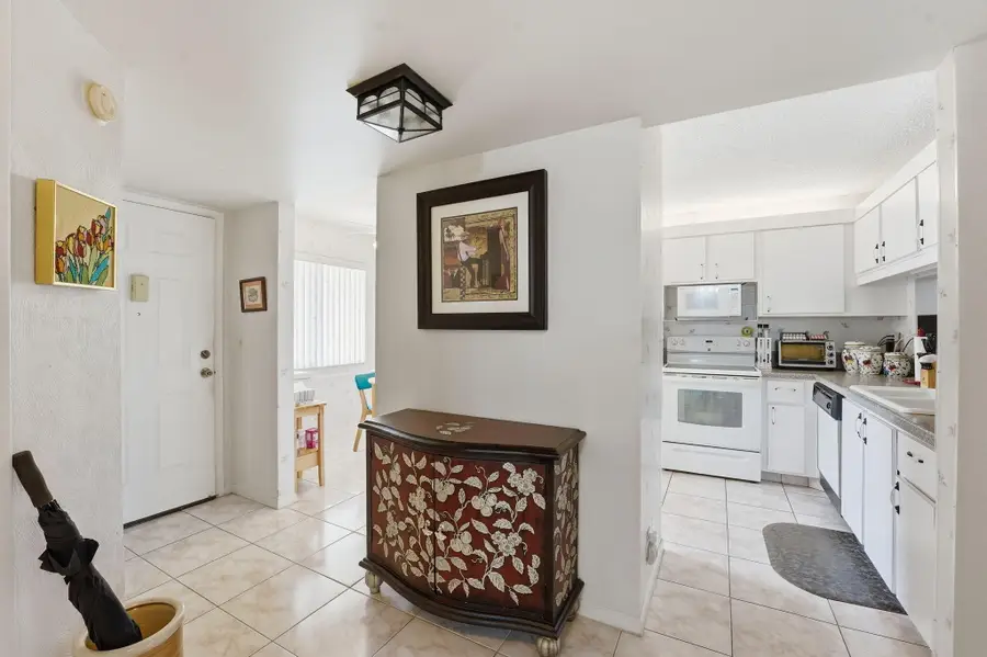 3146 Via Poinciana #307, Lake Worth, FL 33467 - #2