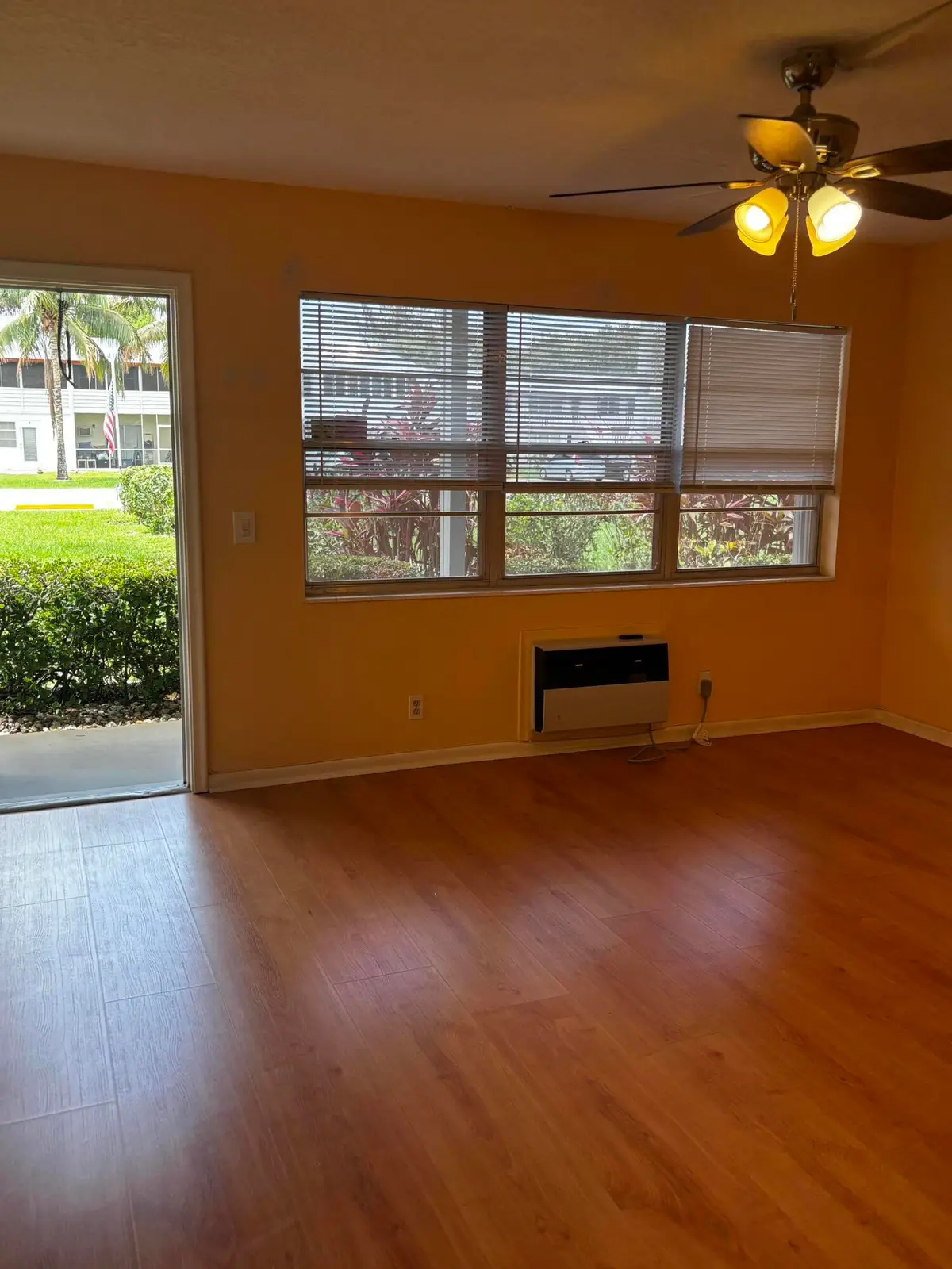 4 Sussex, West Palm Beach, FL 33417 - #1