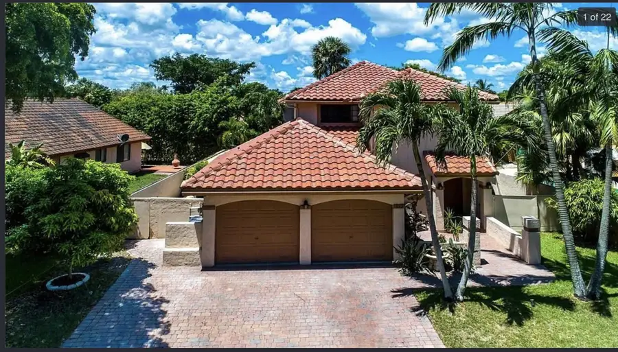 523 NW 38th Terrace, Deerfield Beach, FL 33442 - #2