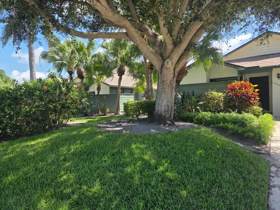 6856 SE Bunker Hill Drive, Hobe Sound, FL 33455 - #2
