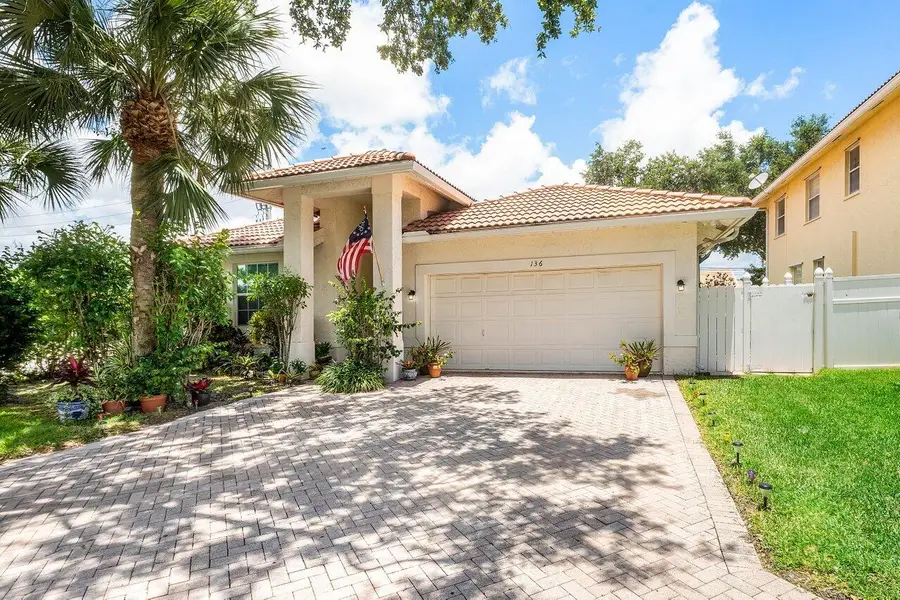 136 Hidden Hollow Terrace, Palm Beach Gardens, FL 33418 - #2