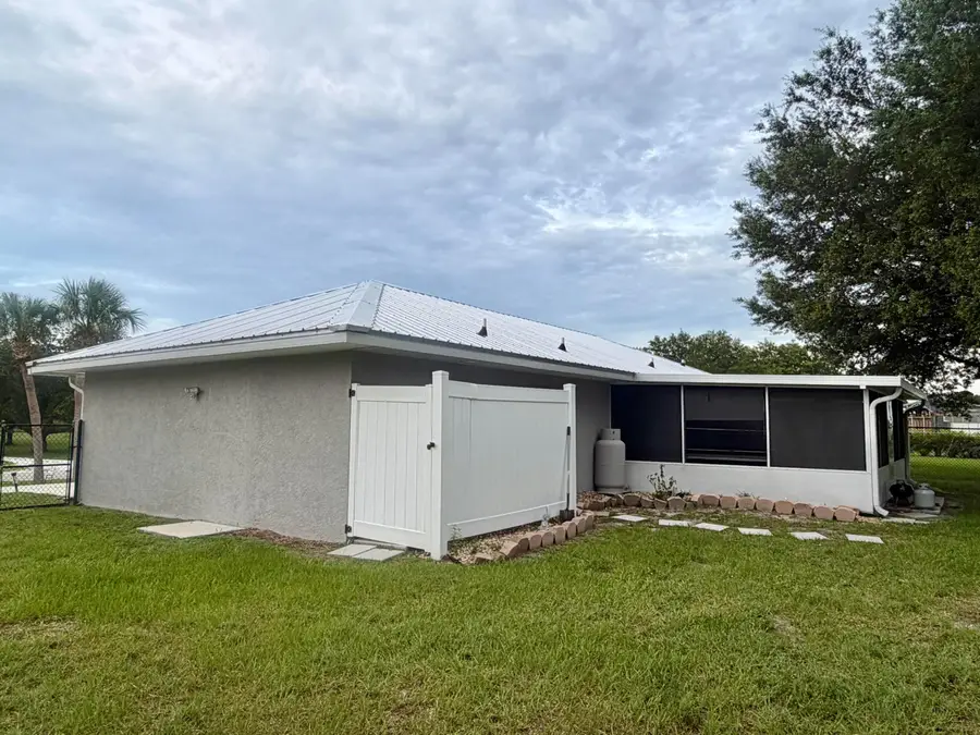7823 SW 9th Street, Okeechobee, FL 34974 - #3