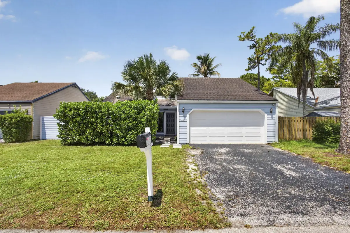 537 Goldenwood Way, Wellington, FL 33414 - #1