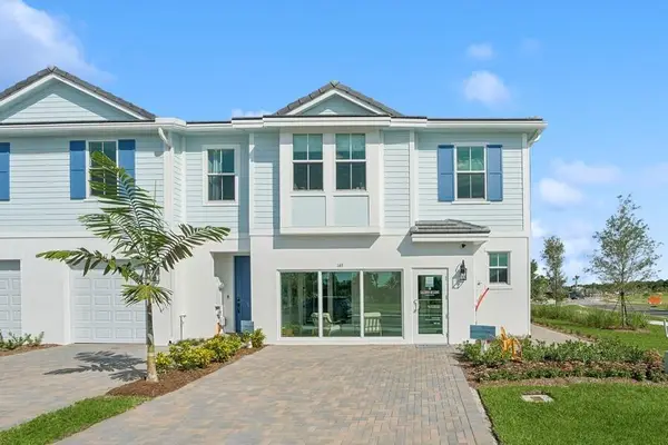 209 SE Birch Terrace, Stuart, FL 34997