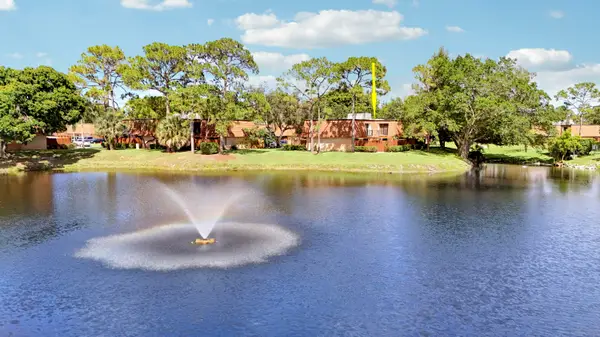 1511 15th Lane #C Bldg 65, Greenacres, FL 33463