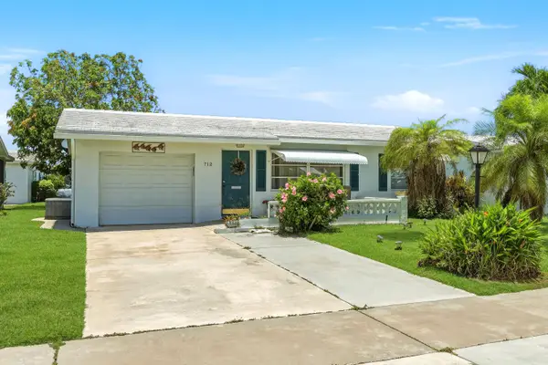 712 SW 18th Street, Boynton Beach, FL 33426