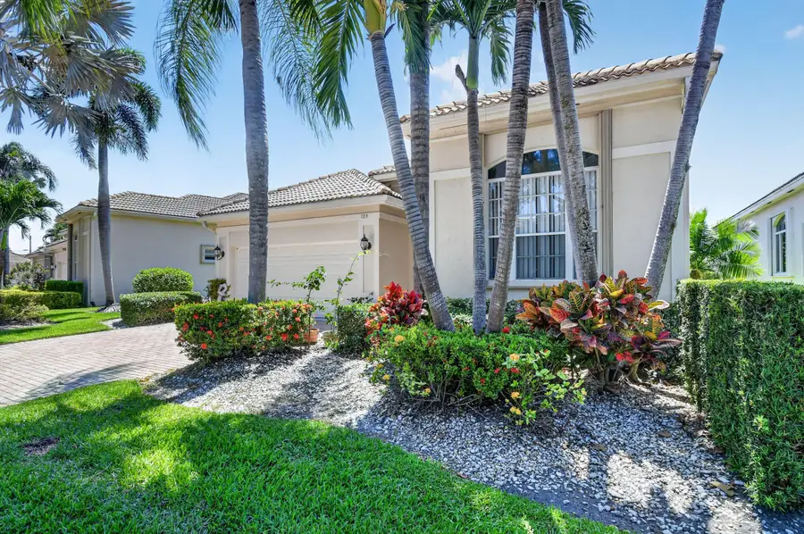 109 Palm Circle, Atlantis, FL 33462 - #3