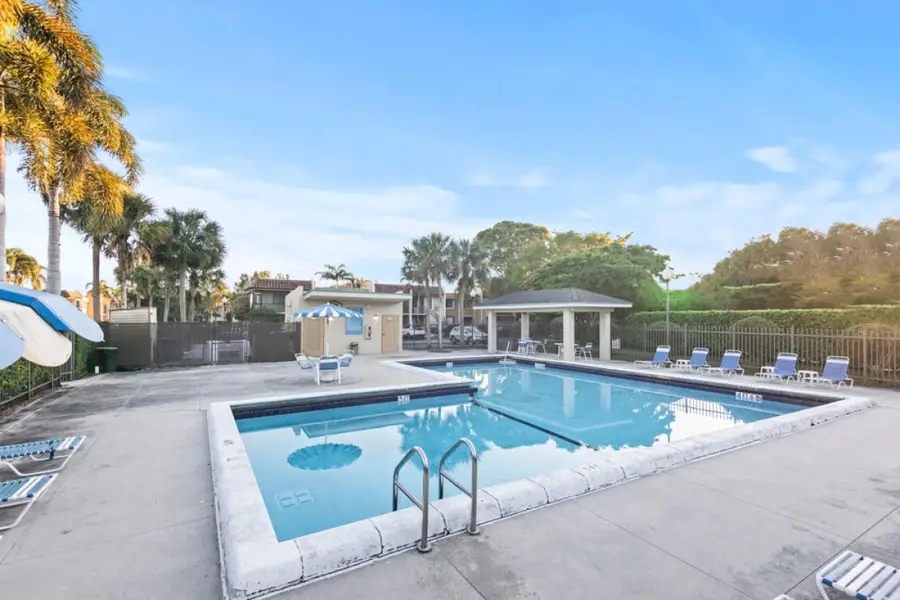 428 Lakeview Drive #201, Weston, FL 33326 - #3