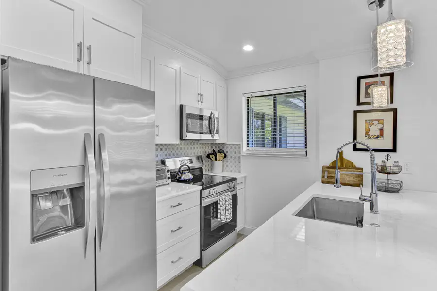 106 Club Drive, Palm Beach Gardens, FL 33418 - #2
