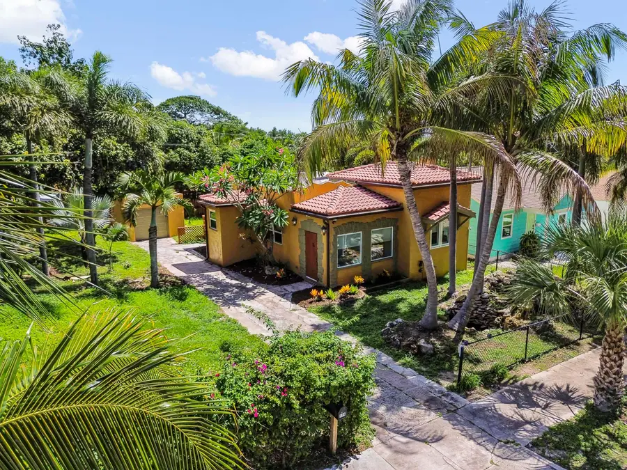 914 30th Court, West Palm Beach, FL 33407 - #2