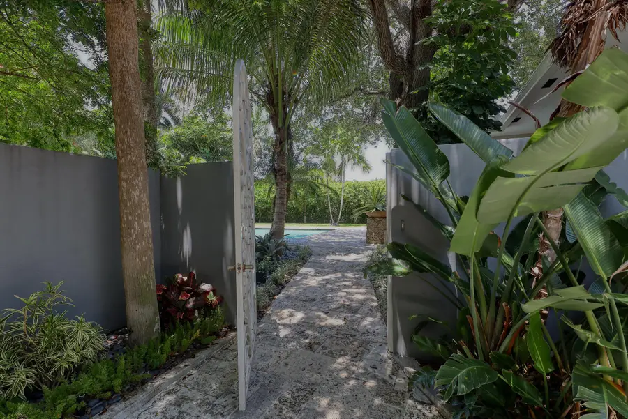 1635 Seabreeze Boulevard, Fort Lauderdale, FL 33316 - #3