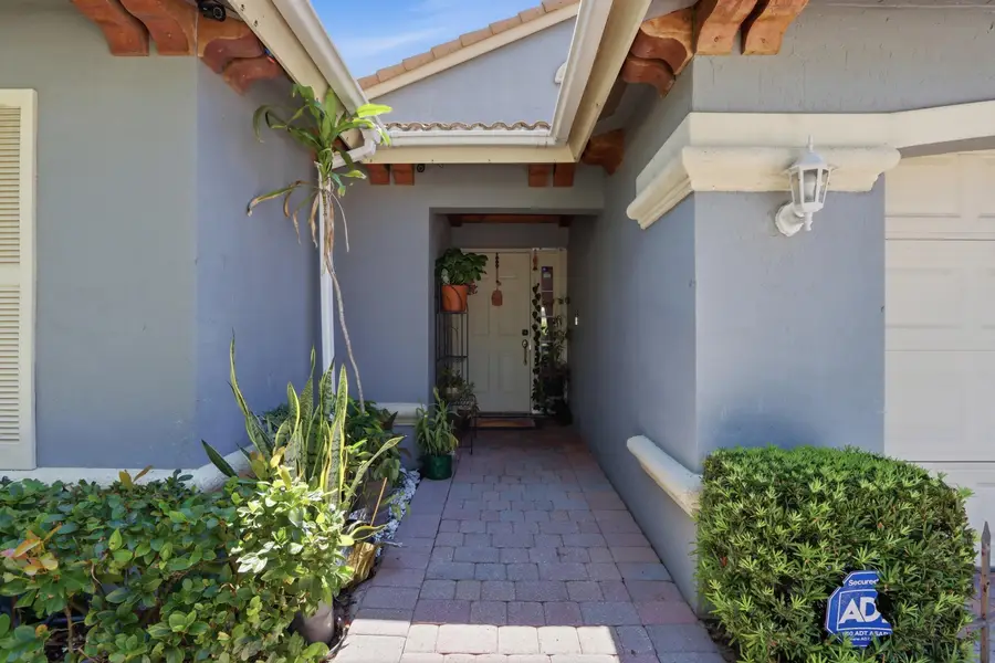 4342 Onega Circle, West Palm Beach, FL 33409 - #3