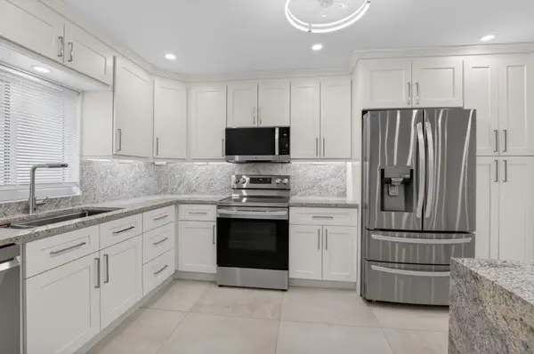 6049 Va Diana, Delray Beach, FL 33484