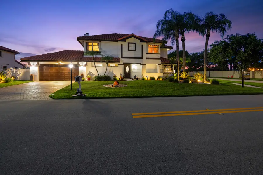 6431 Olde Moat Way, Davie, FL 33331 - #2