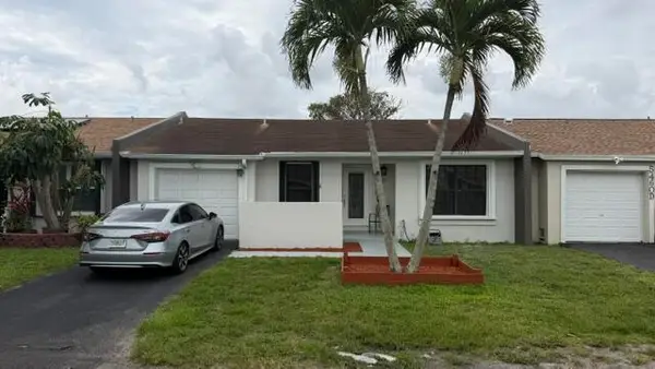5460 S Lakewood Cir S #C, Margate, FL 33063