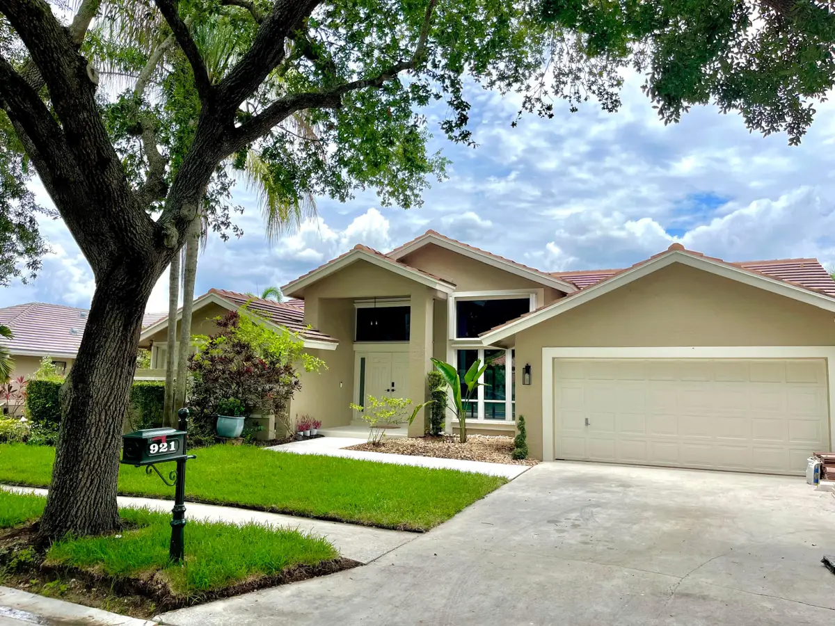 921 Lakewood Court, Weston, FL 33326 - #1