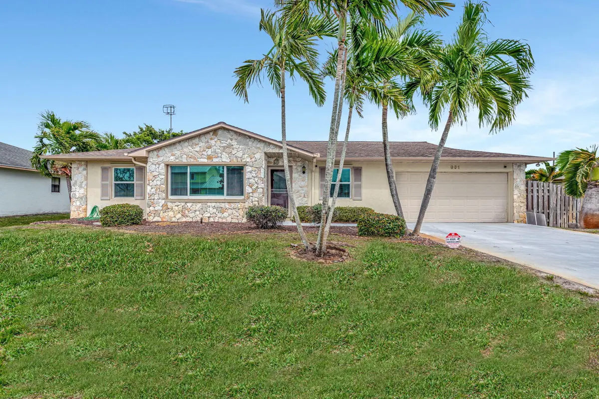 661 SE Crescent Avenue, Port Saint Lucie, FL 34984 - #1