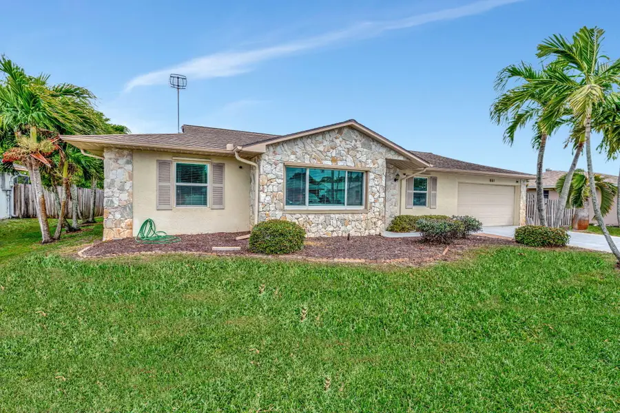 661 SE Crescent Avenue, Port Saint Lucie, FL 34984 - #2