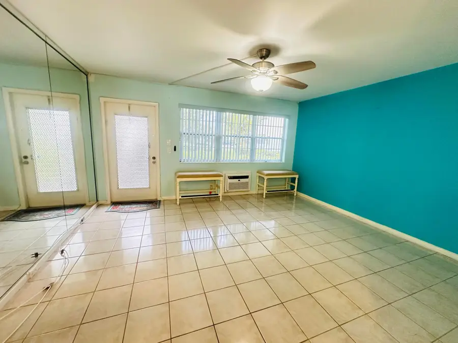 86 Markham E, Deerfield Beach, FL 33442 - #3