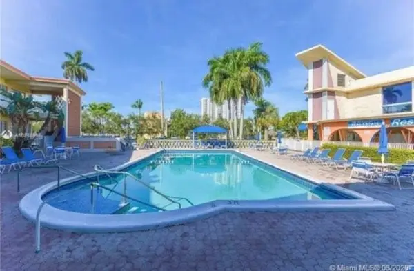 26 Diplomat Parkway #2280, Hallandale, FL 33009