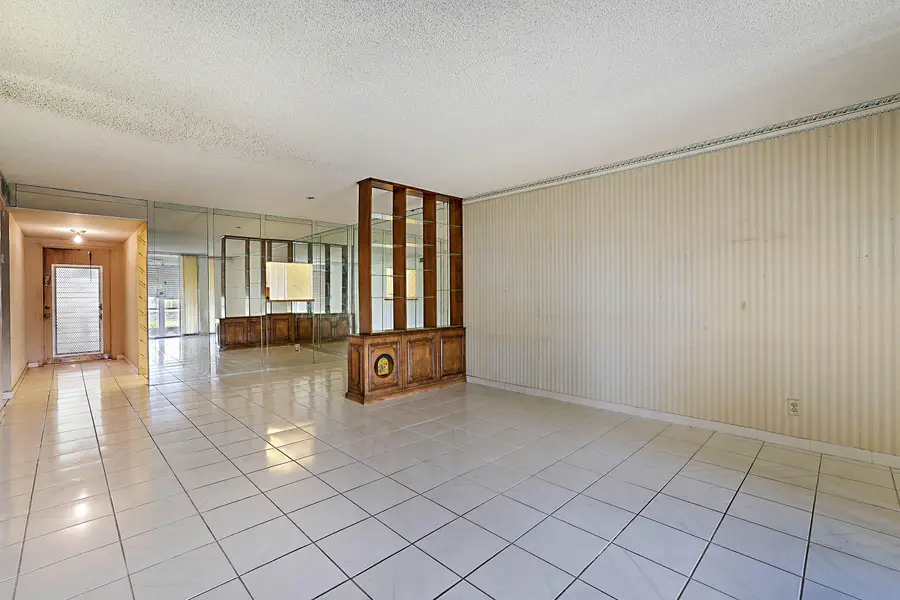 9201 Sunrise Lakes Boulevard #107, Sunrise, FL 33322 - #2