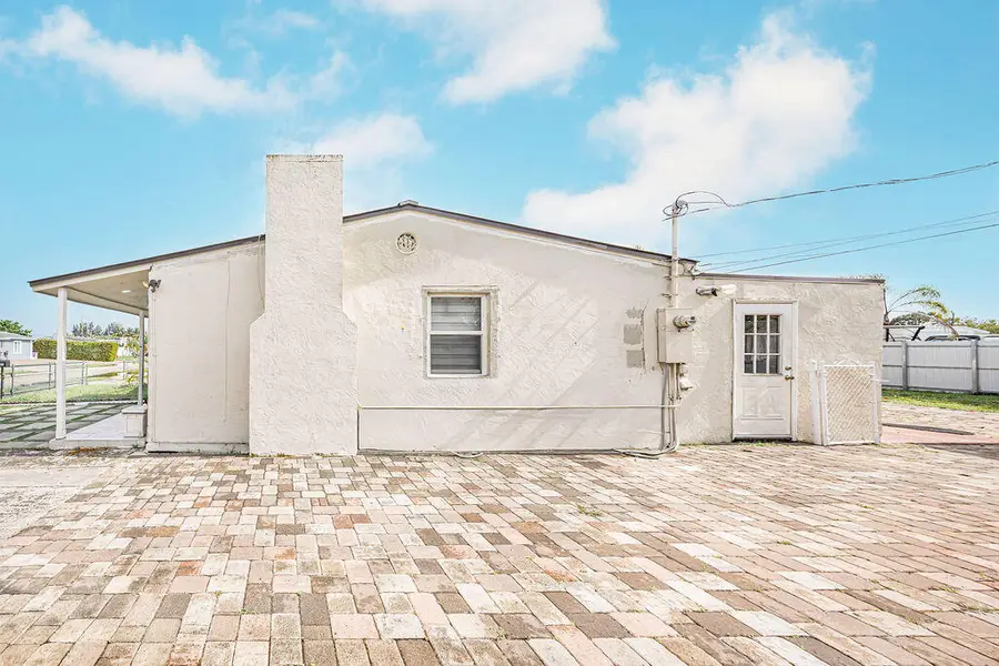 2333 Wabasso Drive, West Palm Beach, FL 33409 - #2