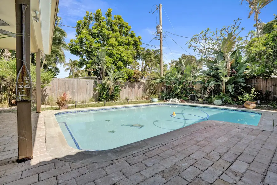 1240 SW 4th Avenue, Pompano Beach, FL 33060 - #2