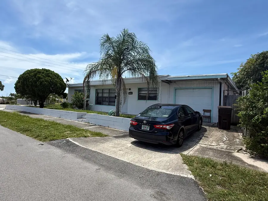 4801 Parker Avenue, West Palm Beach, FL 33405 - #2