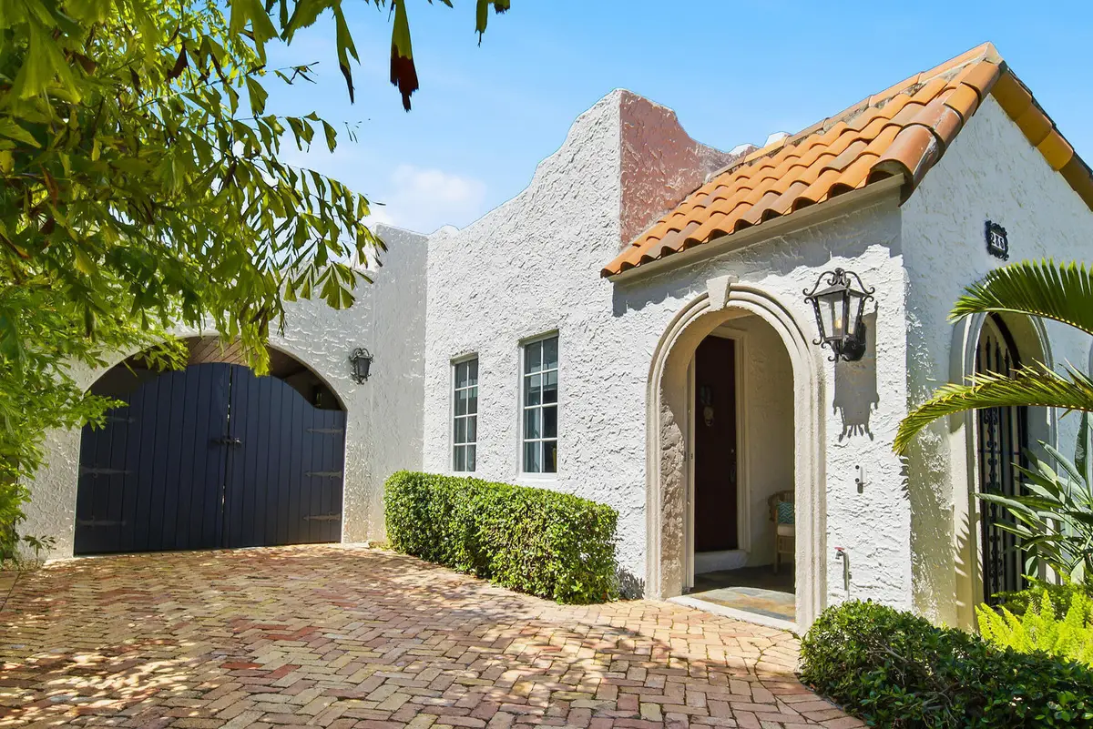 235 Nottingham Boulevard, West Palm Beach, FL 33405 - #1