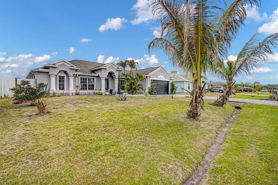 981 SW Mccomkle Avenue, Port Saint Lucie, FL 34953 - #2