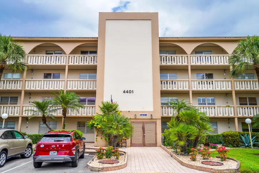 4401 Martinique Court #D2, Coconut Creek, FL 33066 - #3