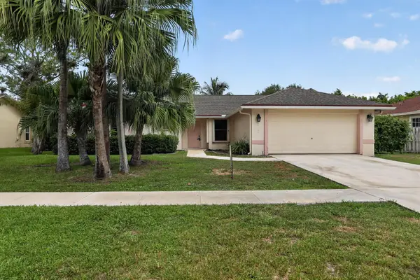 14798 Paddock Drive, Wellington, FL 33414