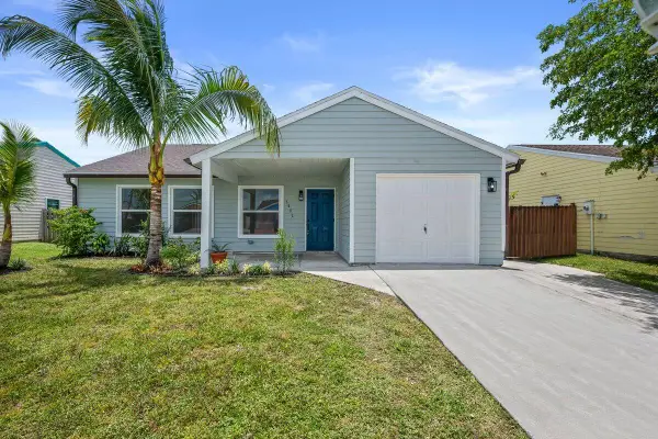 5082 Dalewood Lane, Lake Worth, FL 33467