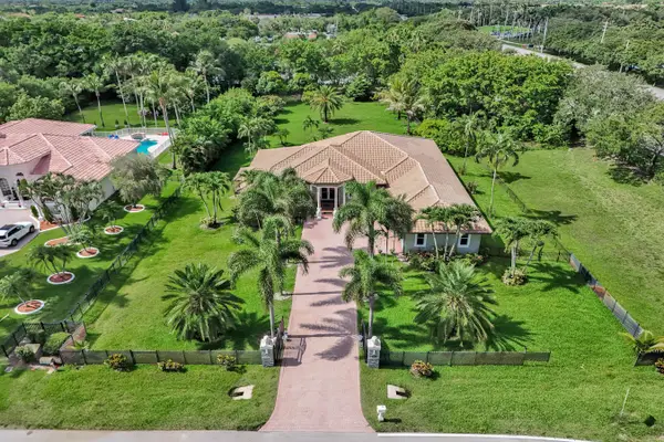 12360 NW 18th Street, Plantation, FL 33323