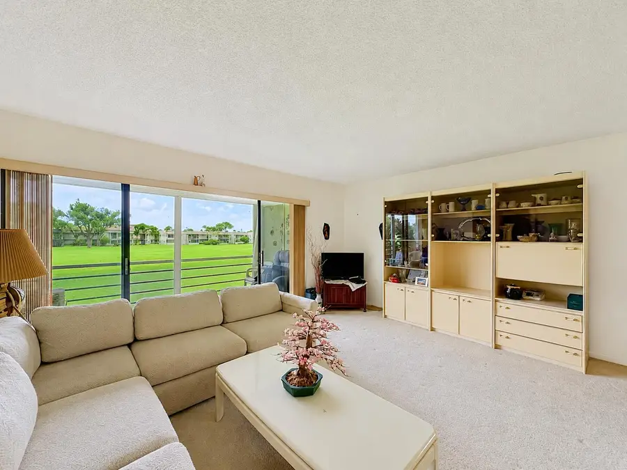 48 Piedmont, Delray Beach, FL 33484 - #3