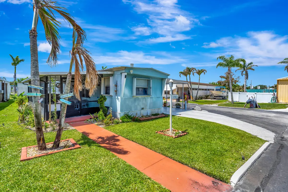 10885 SE Federal Hwy 67 Highway, Hobe Sound, FL 33455 - #1