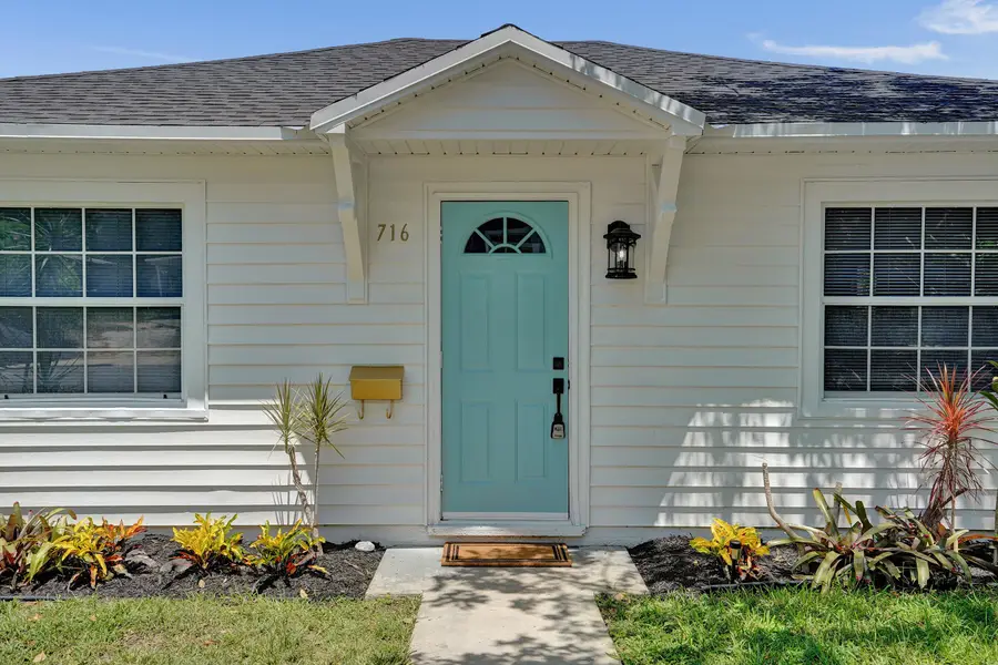 716 S Pine Street, Lake Worth Beach, FL 33460 - #2