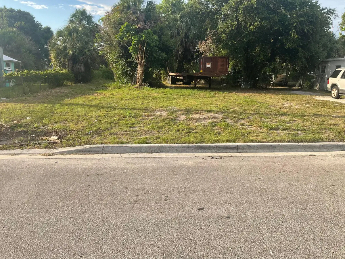 0000 Avenue L, Fort Pierce, FL 34950 - #1